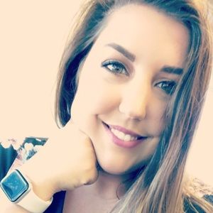 Meet your Posher, Nikki